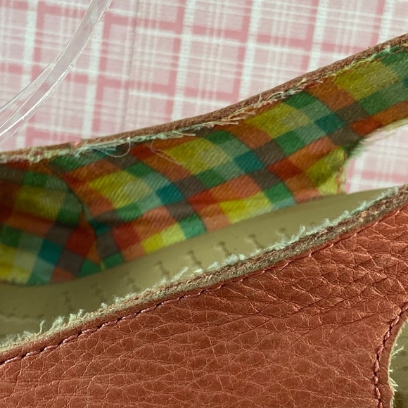 CROCS wedge sandals. - Picture 14 of 14